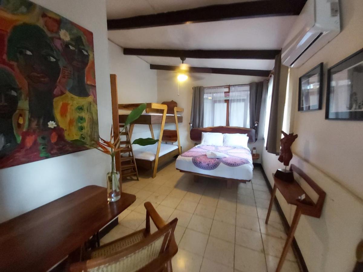 Hotel Casa Benjamin Linder Managua Esterno foto